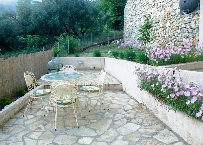Lemon Tree House *