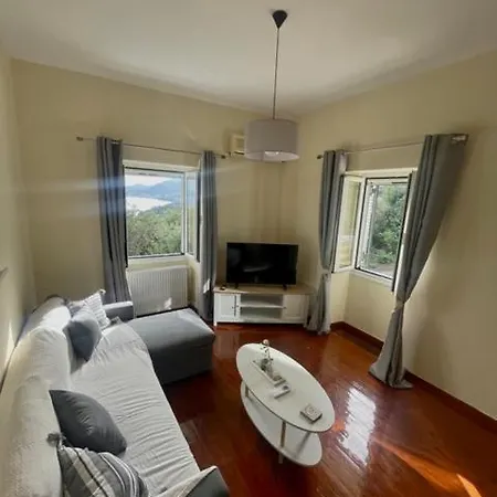 Apartment Lemon Tree House