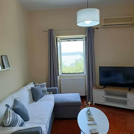 Lemon Tree House Apartment