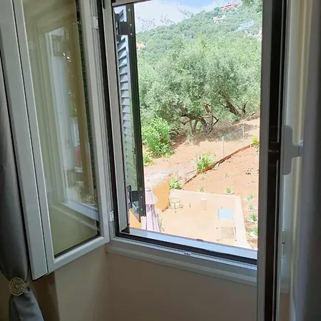 Apartment Lemon Tree House Katavolos