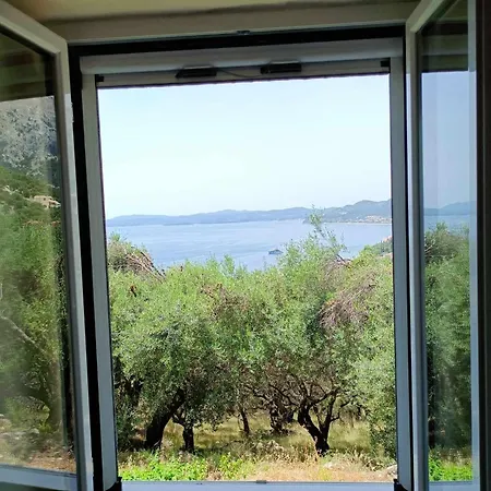 Lemon Tree House * Katavolos