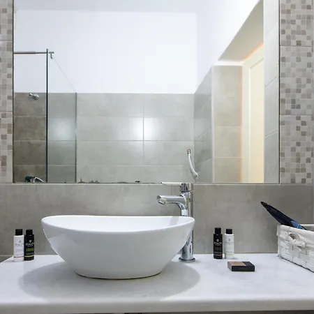 Daire Lemon Tree House *